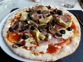 Pizza Capricciosa