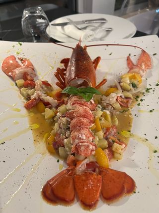 Astice Canadese 550gr alla Catalana