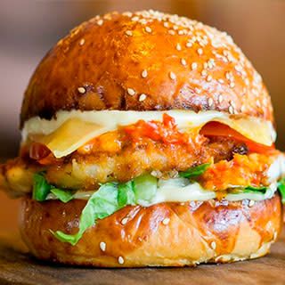 HAMBURGUESA POLLO Y QUESO KENTUCKY