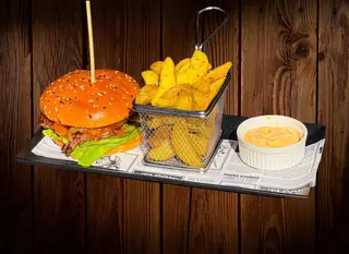 Meniuri BBQ burger