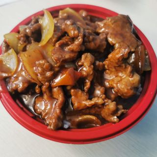 186. Donbur vitello in salsa al pepe nero