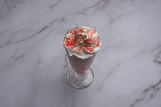 Клубничный милкшейк (0,3 л.)