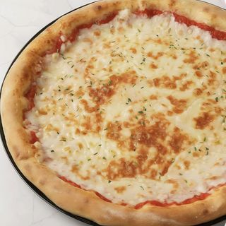 2 ×MARGERITA PIZZAS + COLA 1LT