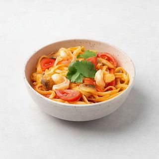 Wok Tom Yum z krewetką
