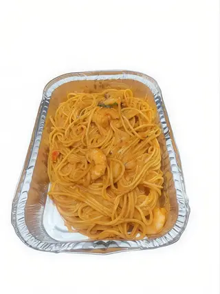 Pasta De Espagueti Frutti De Mari (Ración)