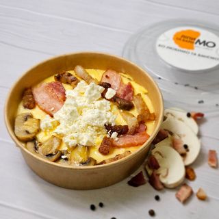 Банош з бринзою і шкварками 350 грам (Страва гаряча)