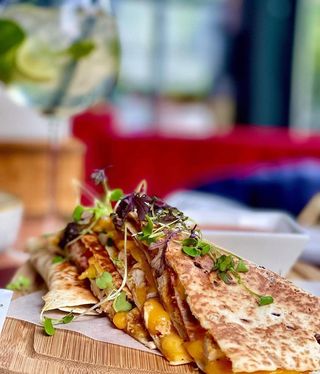 Quesadilla cu pui