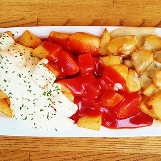 Patatas Con 3 Salsas (Para 2 Personas)