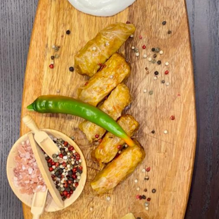 Sarmale de Post în foi de varză cu mămăliga și ardei iute