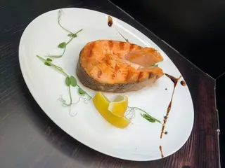 Стейк з лосося (300g)