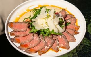 Салат з ростбіфом