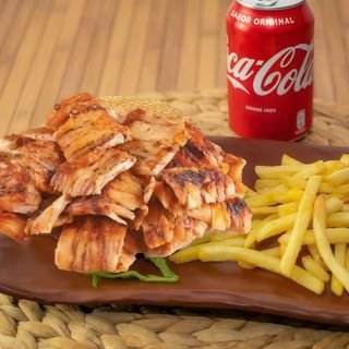 Plato De Niños con refrescos