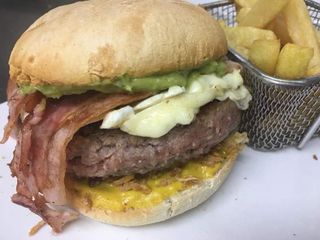 Hamburguesa Super Cathedra I