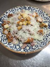 Салата Цезар с хрупкаво пиле (350г)