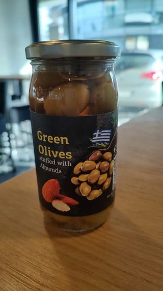 Masline verzi umplute cu migdale, borcan 350 gr