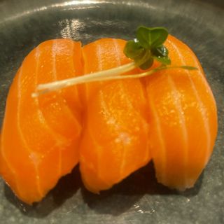 NIGIRI SAUMON