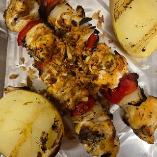 Brochetas De Pollo Con Cebollas