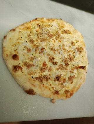Pan Pizza Atún Cebolla