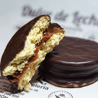 Alfajores De Chocolate