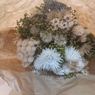 Bouquet de flor seca blanca