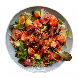 Ensalada De Salmon Con Picante