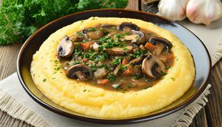 TOCANITA DE CIUPERCI CU  MAMALIGUTA 350 G