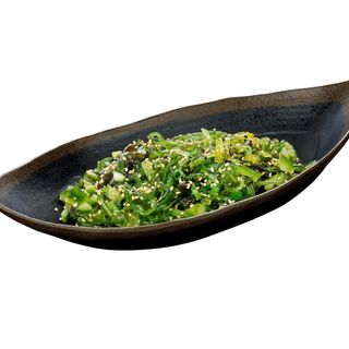 Салата уакаме