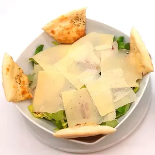 INSALATA CESARE CON POLLO