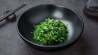 Салат Чука (хіяші вакаме)