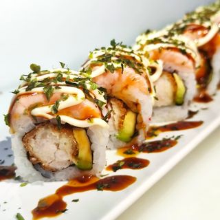 15B. California Rolls De Pollo Rebozado