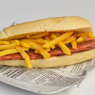 Panini wiustel e patatine 