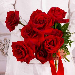 Buchet cu 9 trandafiri rosii