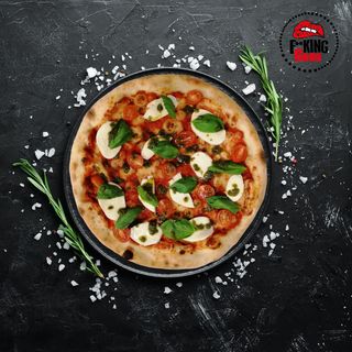 Pizza Caprese wege 32cm