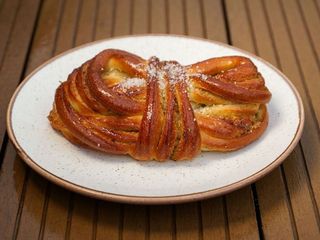 Кардамонова булка