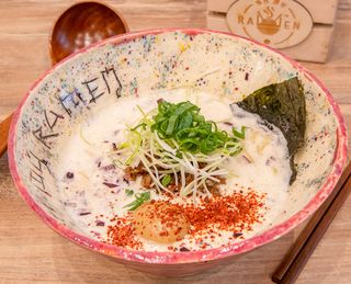 Goma tonkotsu tantanmen