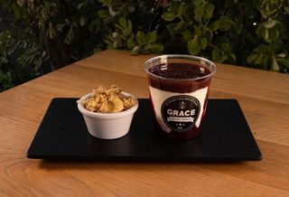 Vasetto di Yogurt alla Fragola con Muesli