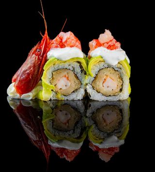 013. Amaebi roll 4 pezzi