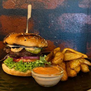 Meniu Beef Burger
