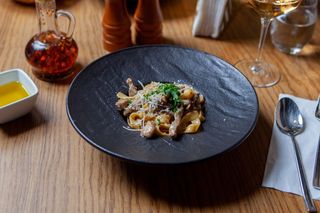 Tagliatelle cu ciuperci de pădure și vită