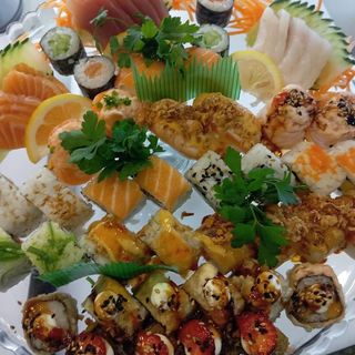 Combinado Sushi e Sashimi 20 peças
