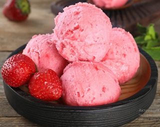 Мороженое клубника 