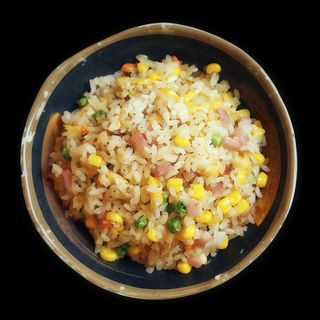 25. Yakimeshi De La Casa