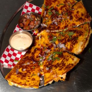 QUESABIRRIA DE POLLO DC