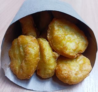 Nuggetsy 5 sztuk + frytki + ketchup