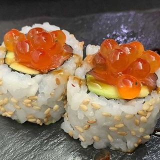 Uramaki Salmón (8 Pzs.)