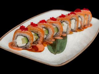 Рол Філадельфія з соусом Унагі-Спайсі 320г