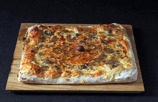 Pizza Tuna