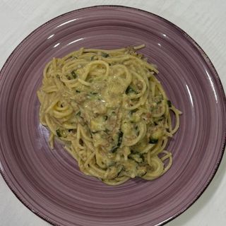 Espagueti Con Zucchine E Bolognese