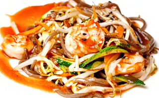 183. Spaghetti di soba con gamberi