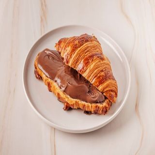 Croissant Relleno De Nutella
